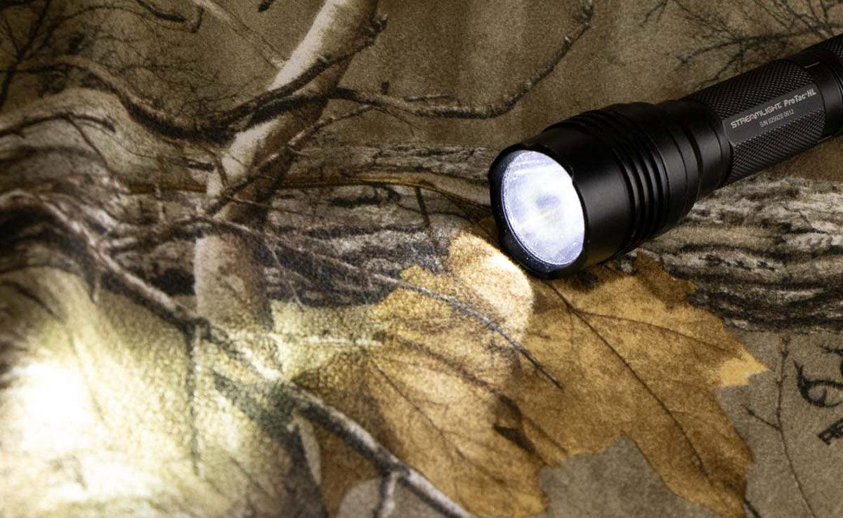 streamlight flashlight charger blinking red Stinger Smart Holder with 12V DC Charge Cord you need a superior device that is easy to use Streamlight Strion LED - AC/DC