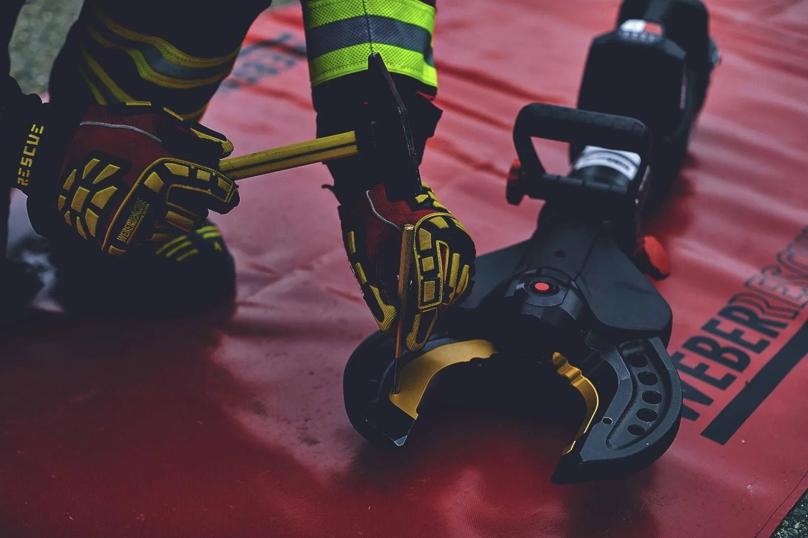 WEBER CUTTER RSC 190 PLUS SMART-FORCE - pslfireandsafety.co.nz